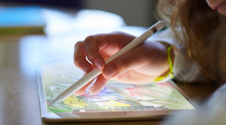 9.7-inch iPad with Apple Pencil Support