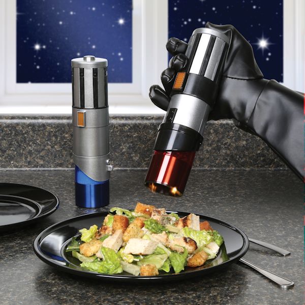 Star-Wars-Salt-pepper-grinder.jpg